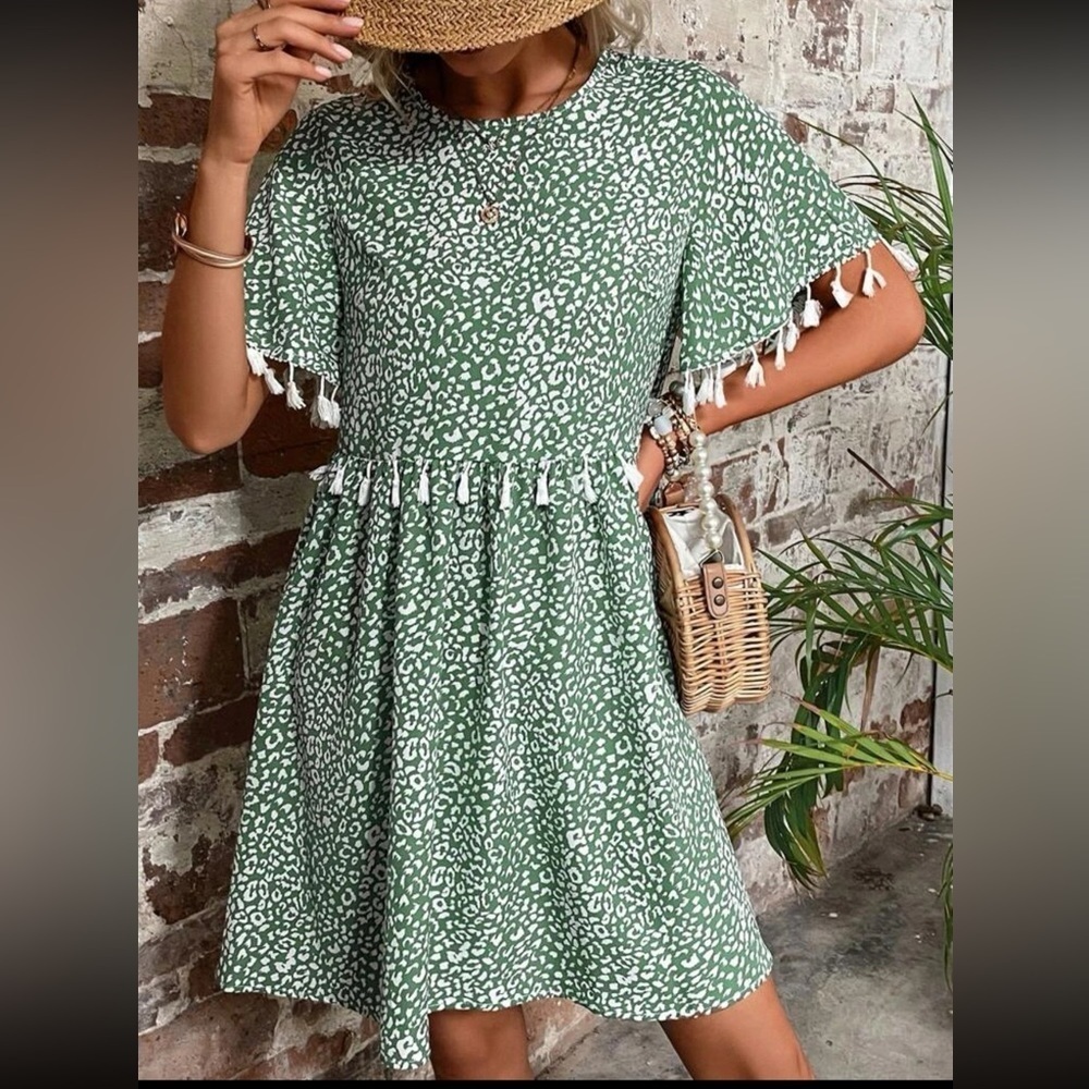 Allover Print‎ Tassel Trim Smock Dress